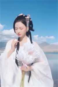 我有四个绝美师姐